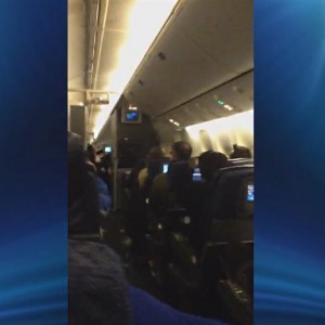 Panik im Flieger: Passagier filmt schwere Turbulenzen