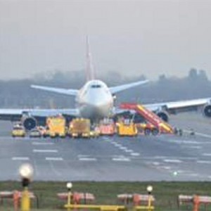Boeing 747 muss in London notlanden